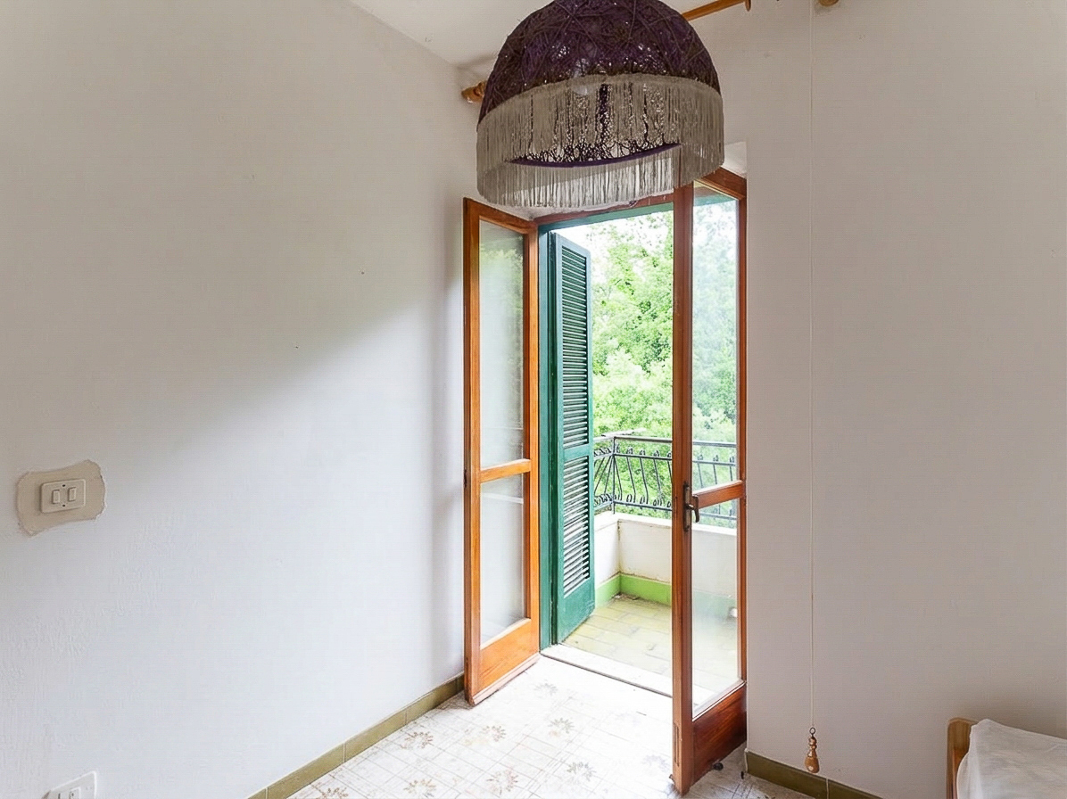 Appartamento indipendente con terrazzo e giardino Cod.Rif.180526