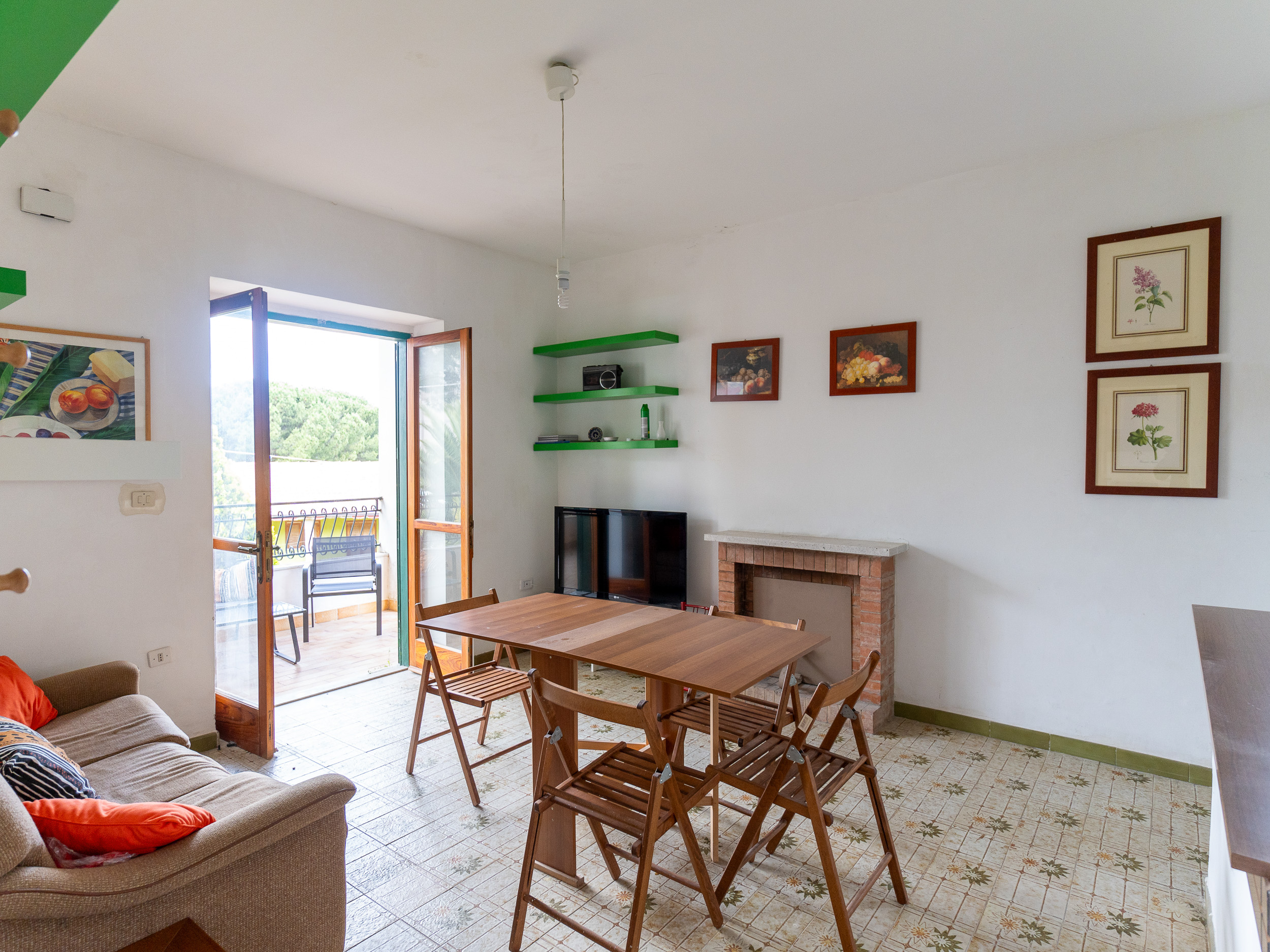 Appartamento indipendente con terrazzo e giardino Cod.Rif.180526