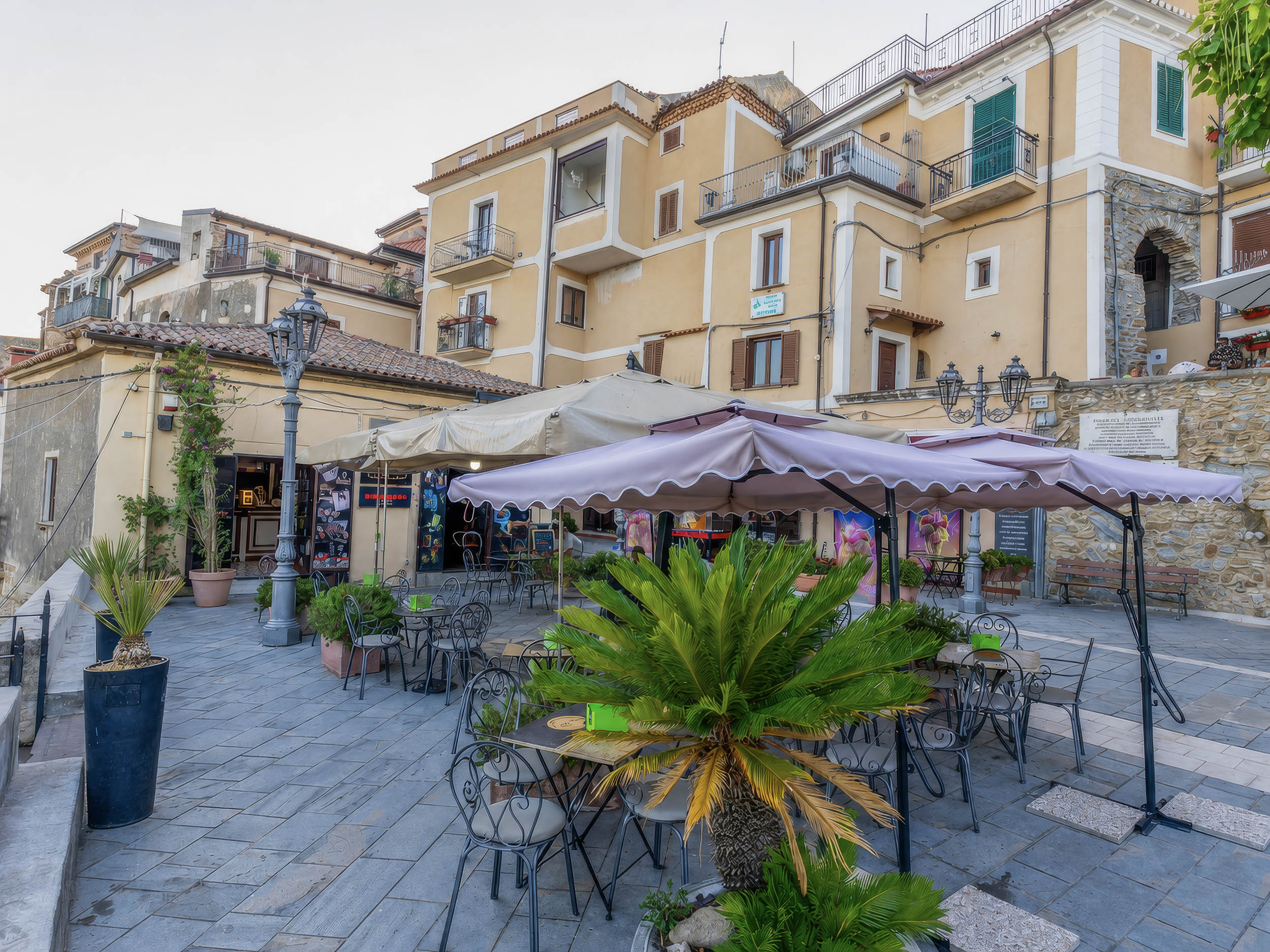 Un’attività unica, dentro la storia di Castellabate Cod.Rif130726
