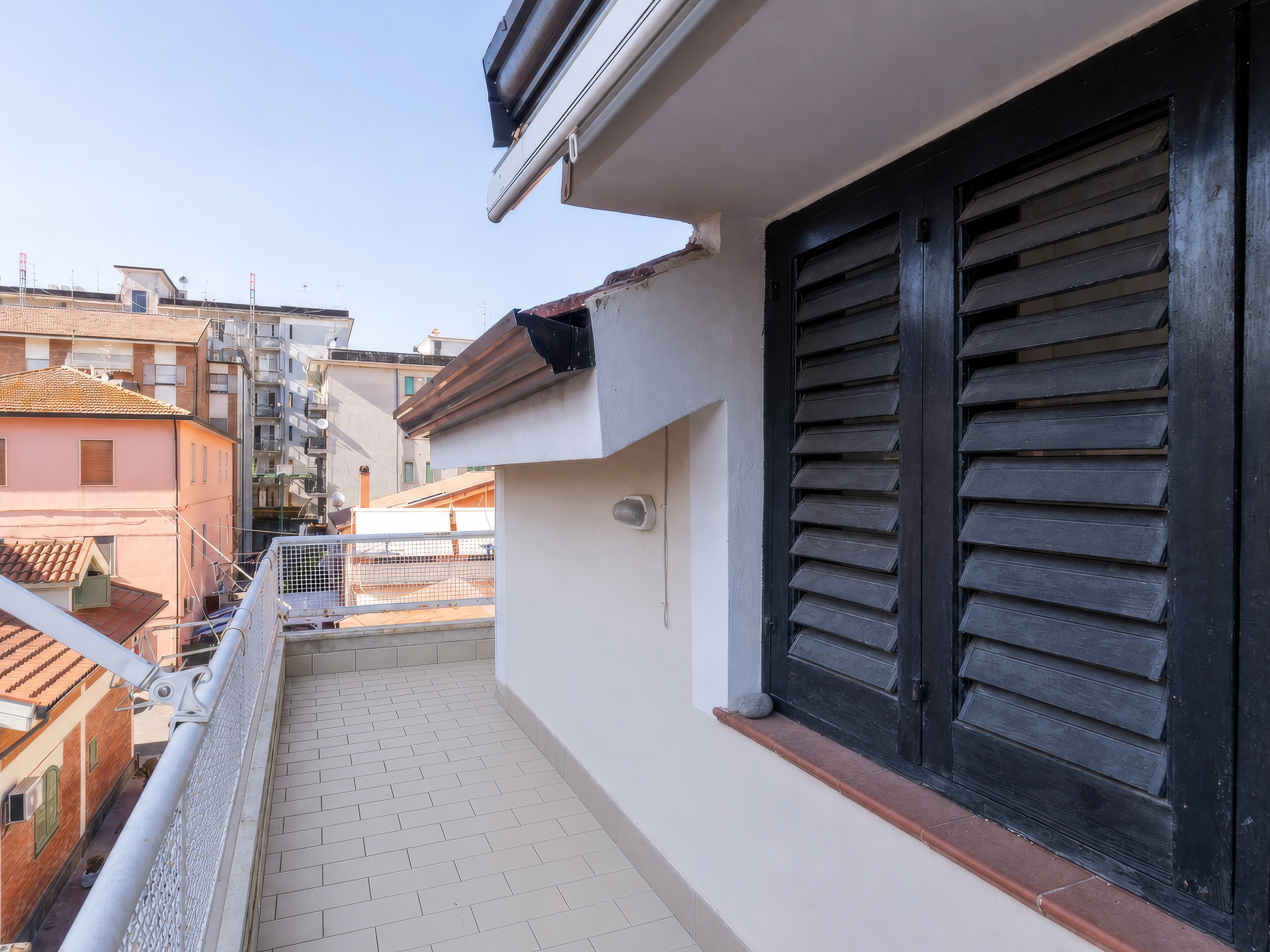 Spazio, Posizione e Potenziale: Una Soluzione Rara-Cod.Rif:240726A