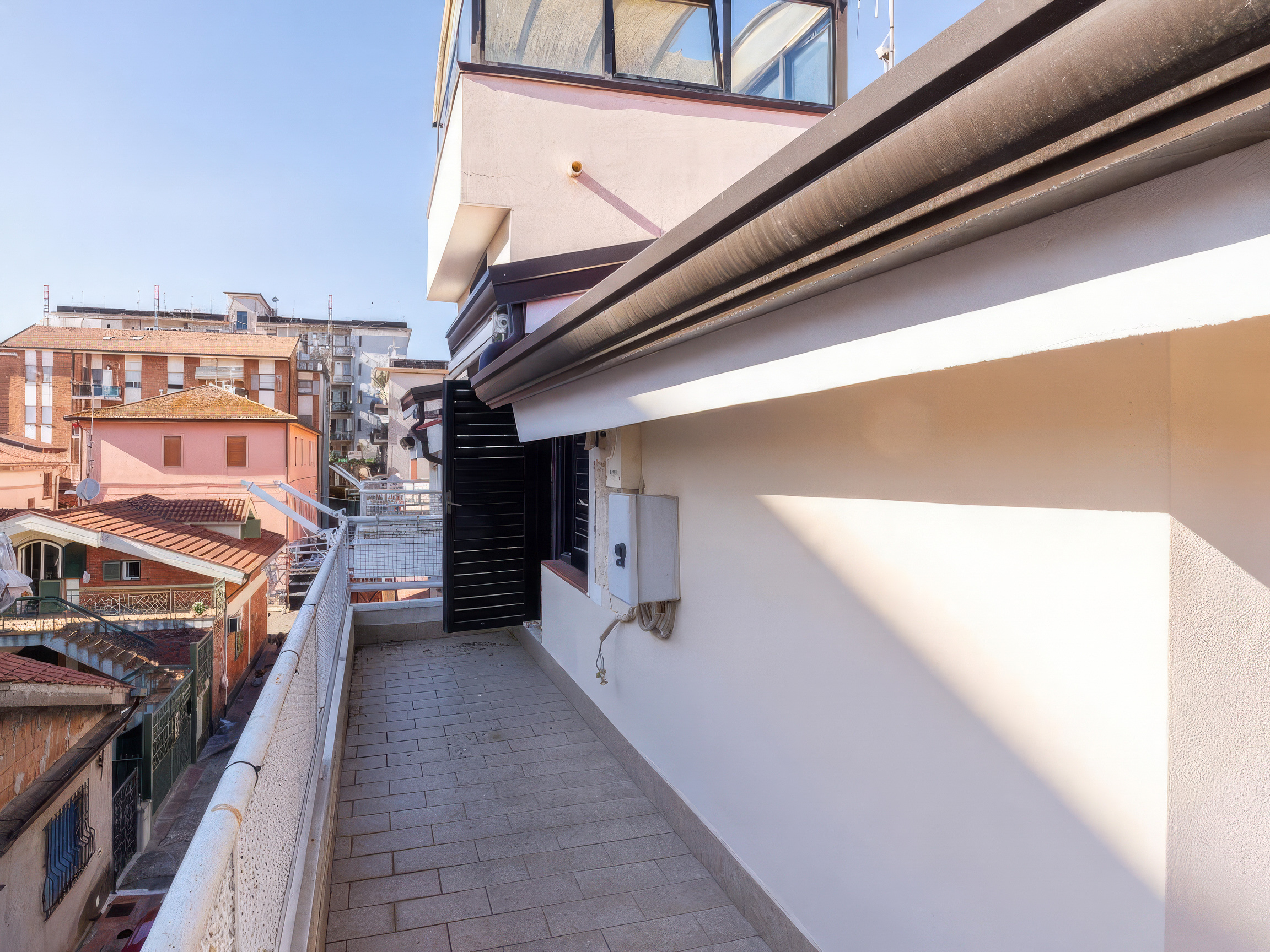 Spazio, Posizione e Potenziale: Una Soluzione Rara-Cod.Rif:240726A