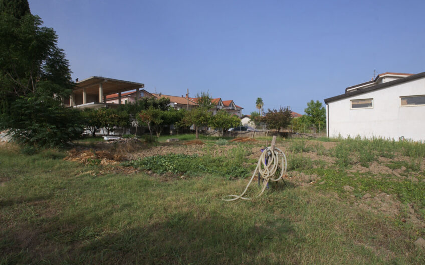 Il Terreno Su Cui Immaginare La Tua Casa-Cod.Rif: 270826