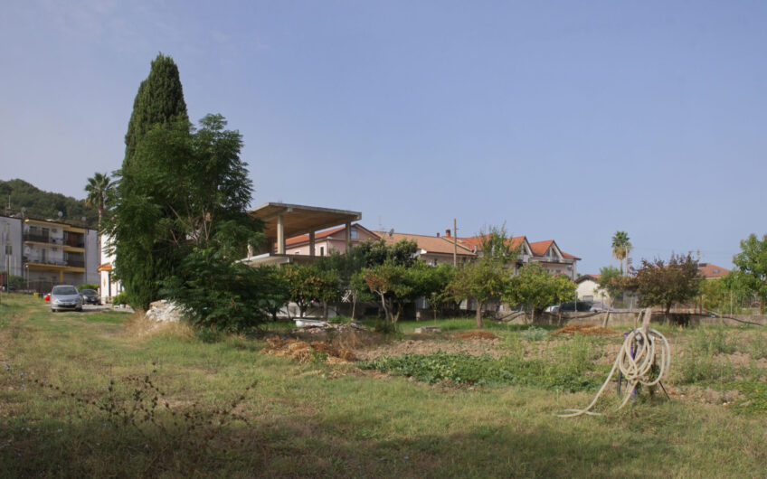 Il Terreno Su Cui Immaginare La Tua Casa-Cod.Rif: 270826