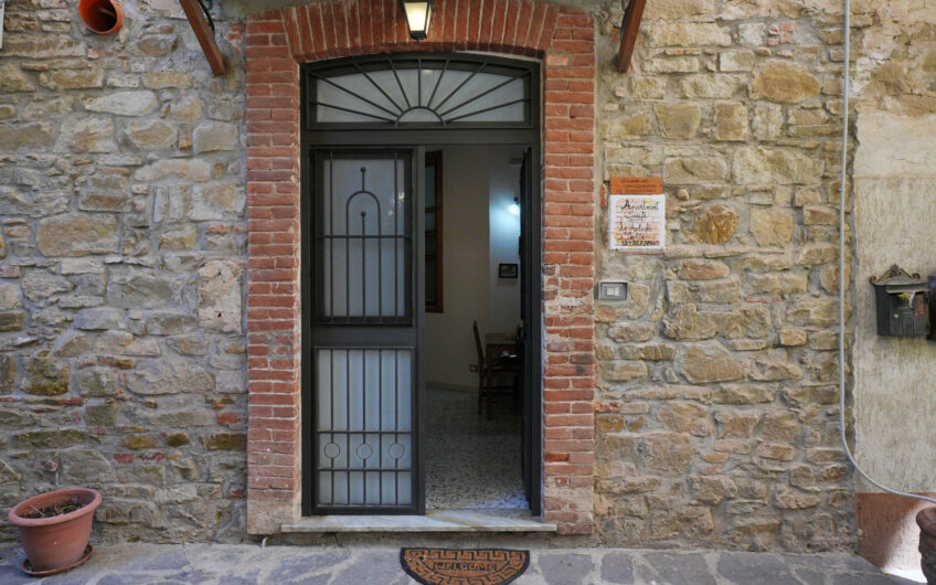 Agropoli, sul corso pedonale: soluzione con ingresso indipendente con volte in pietra Cod.Rif.230926